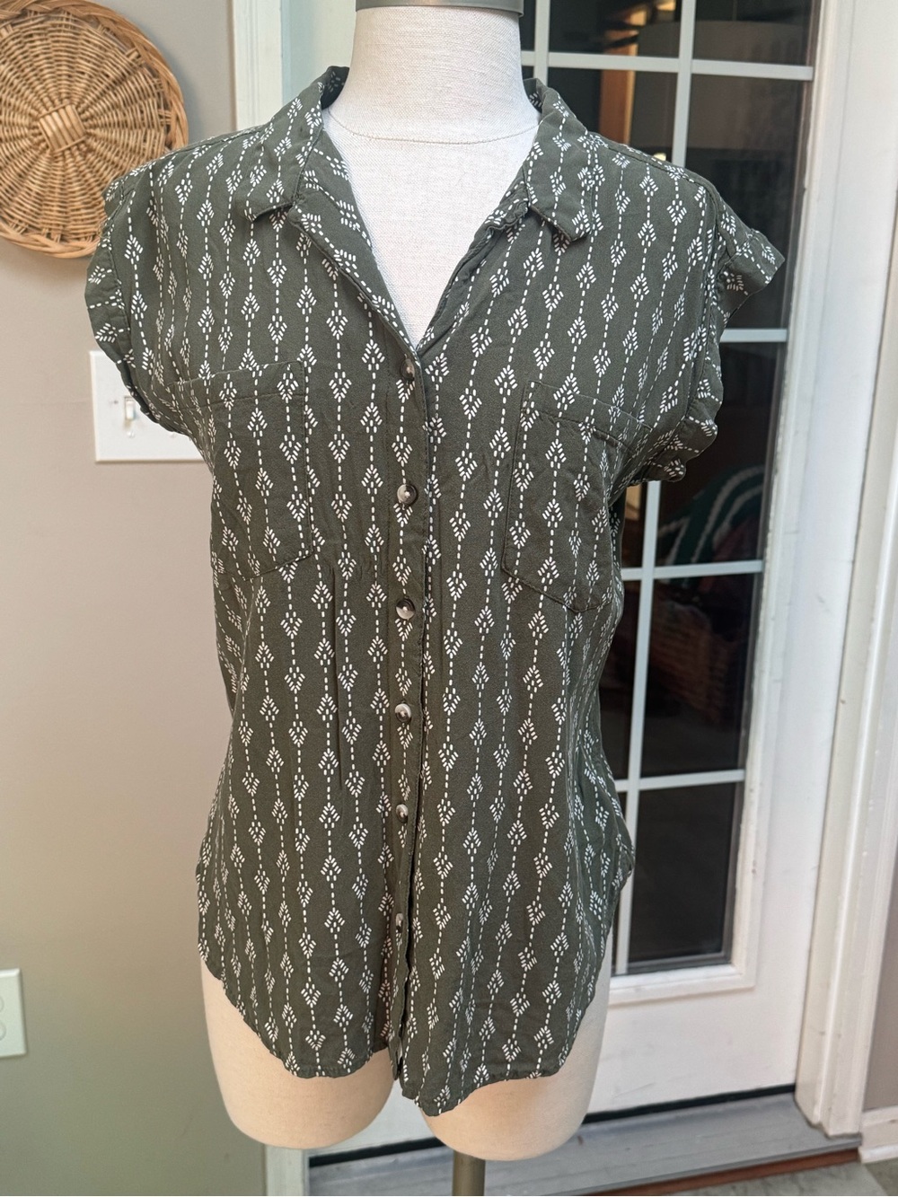 Jachs Girlfriend Olive Green Geometric Print Button Up Blouse
